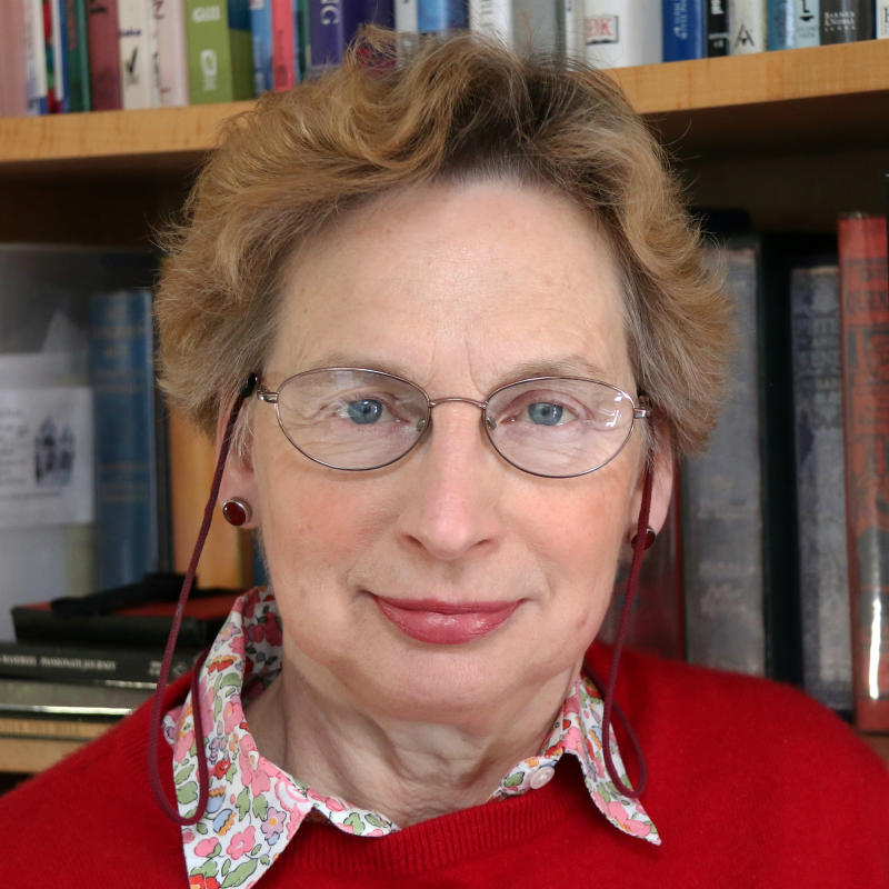Photo of Dr Ros Ridley
